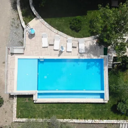 Vilă Villa Verde *